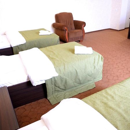Pride Hotel Taraz Exterior foto