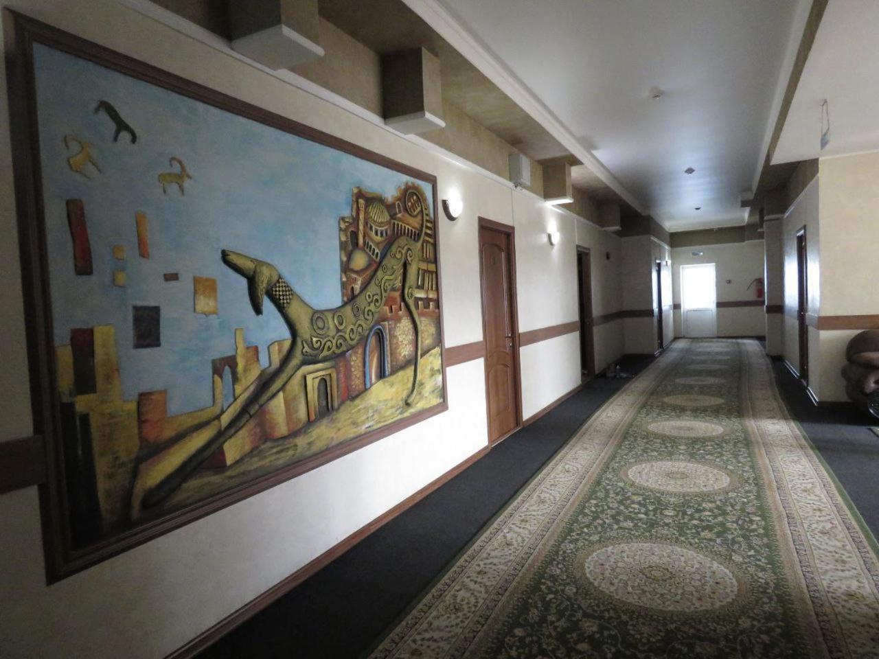 Pride Hotel Taraz Exterior foto