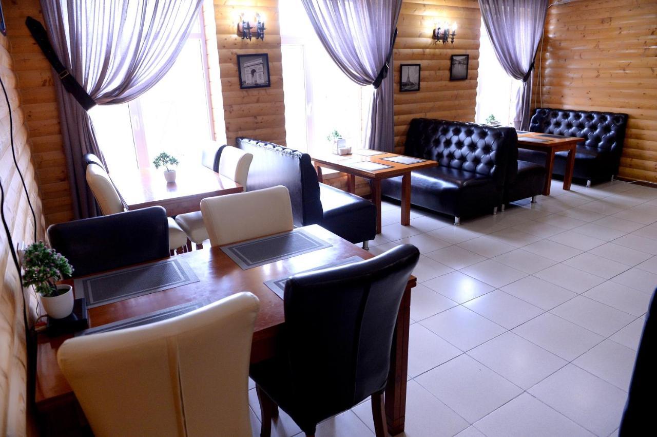 Pride Hotel Taraz Exterior foto