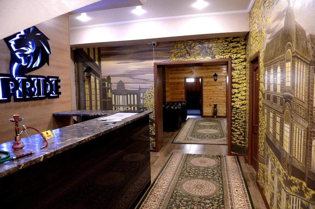 Pride Hotel Taraz Exterior foto